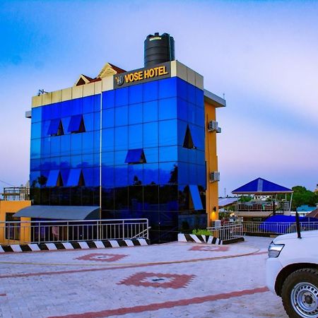 Vose Hotel & Spa Дар ес Саалам Екстериор снимка