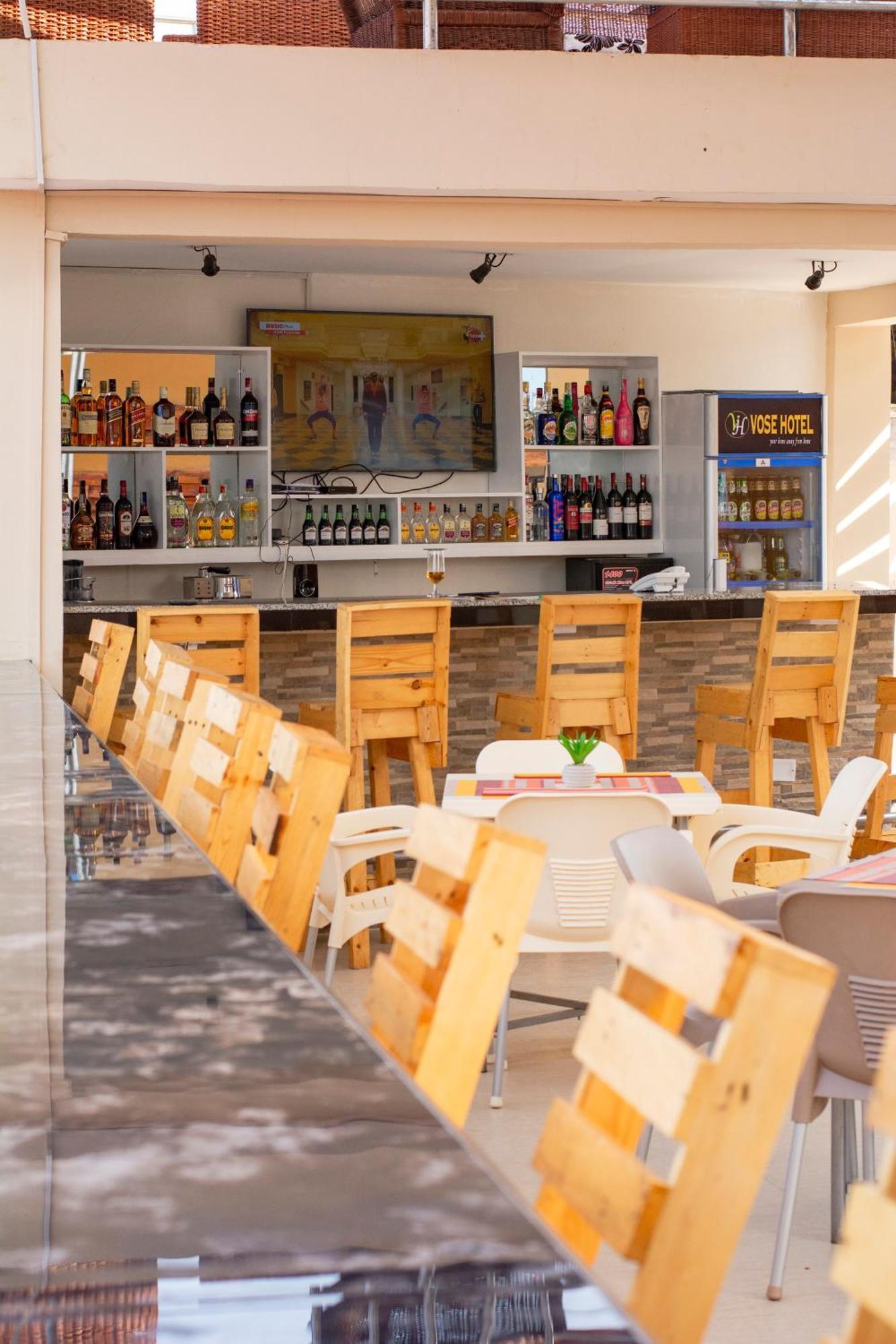 Vose Hotel & Spa Дар ес Саалам Екстериор снимка